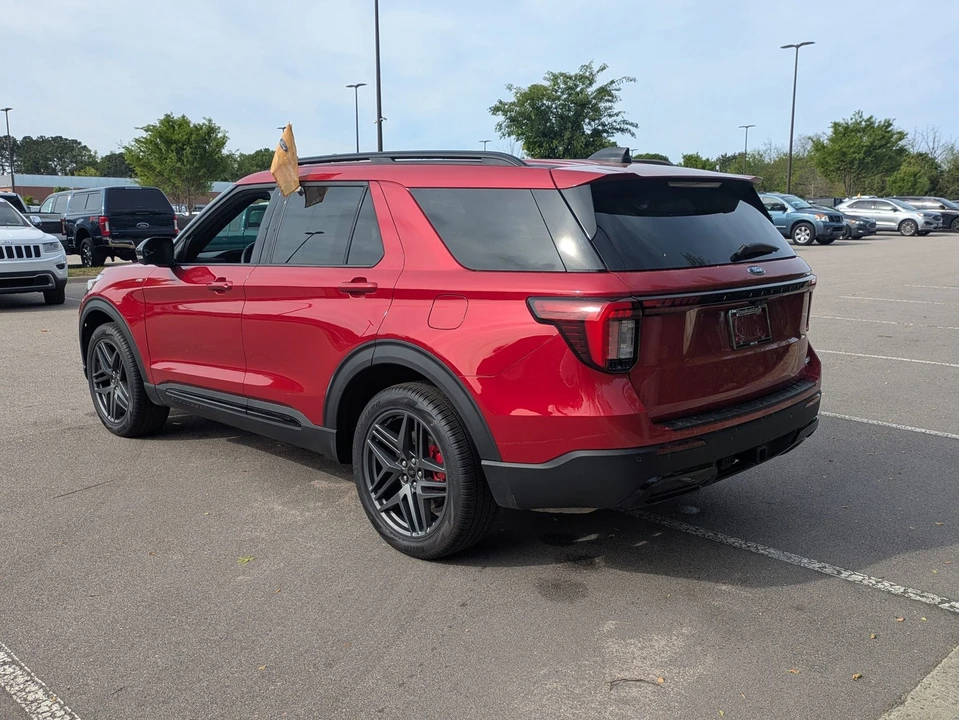 2025 Ford Explorer 6th Gen - Image 6 of 21