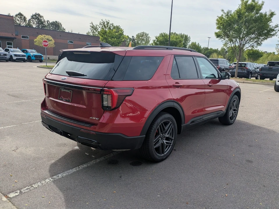 2025 Ford Explorer 6th Gen - Image 4 of 21