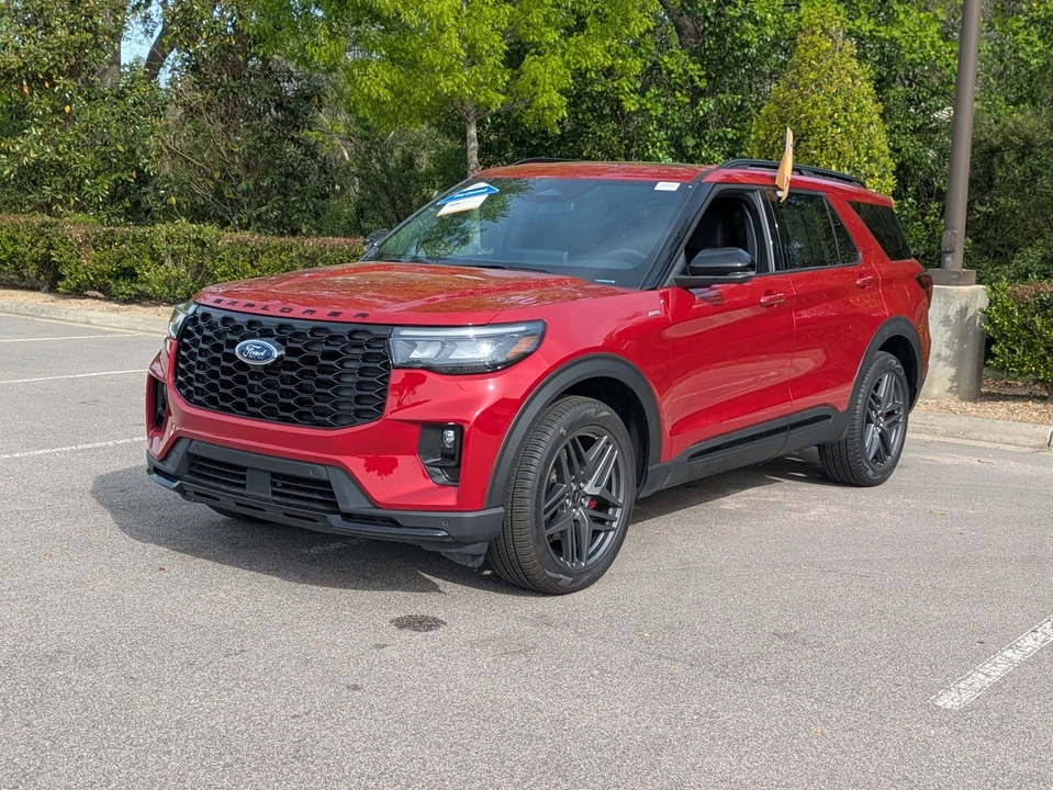 2025 Ford Explorer 6th Gen - Image 8 of 21