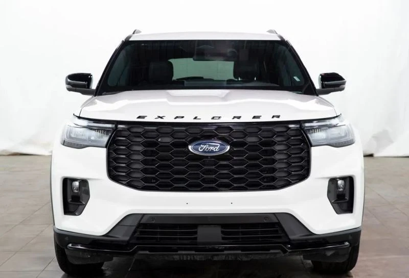 2025 Ford Explorer 6th Gen - Image 2 of 12