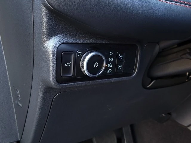 2025 Ford Explorer 6th Gen - Image 20 of 21
