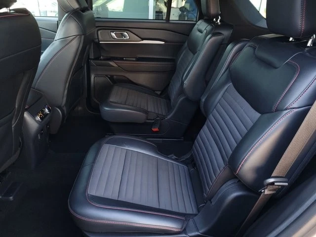 2025 Ford Explorer 6th Gen - Image 12 of 21