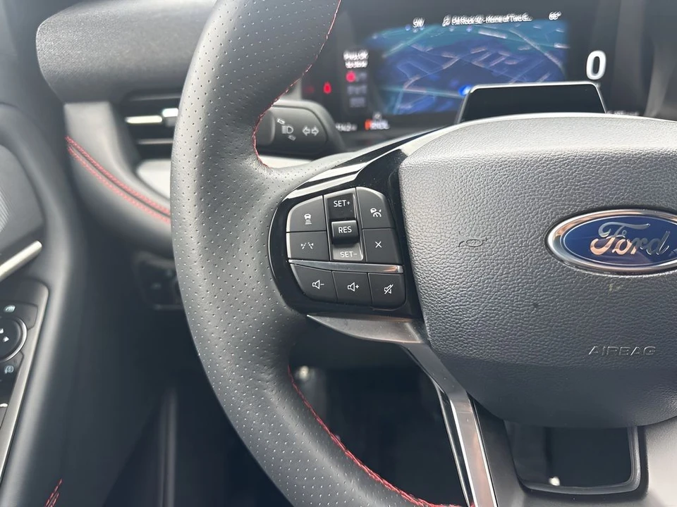 2025 Ford Explorer 6th Gen - Image 15 of 21