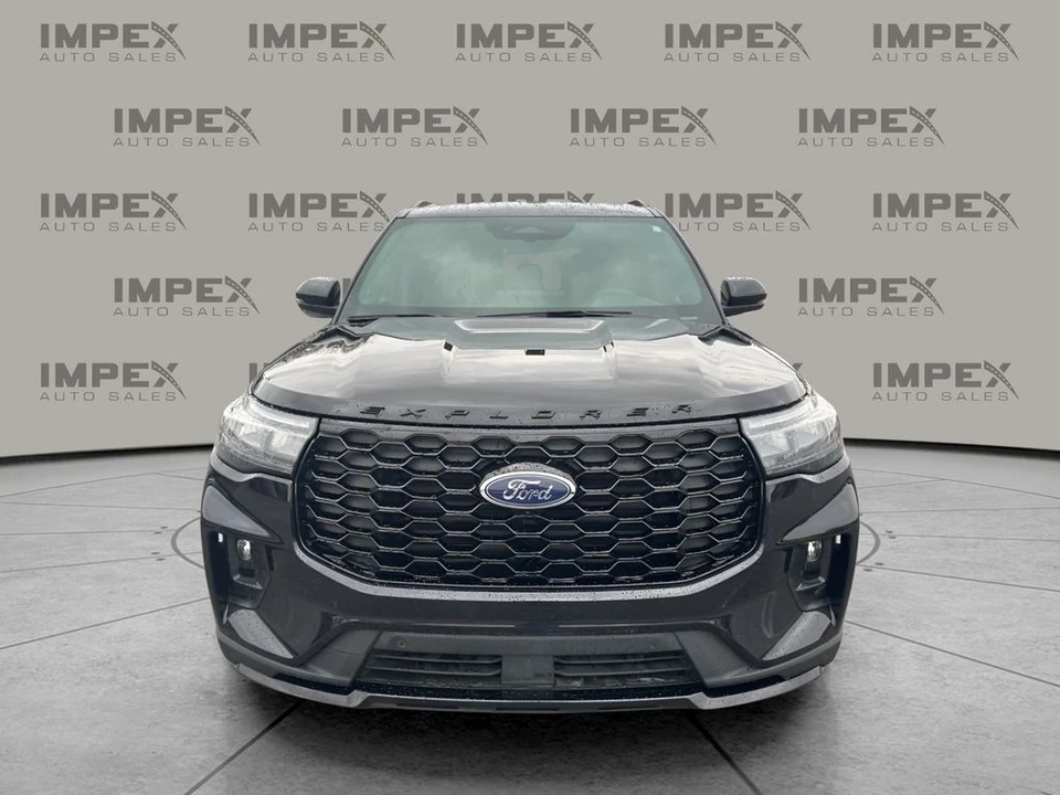 2025 Ford Explorer 6th Gen - Image 8 of 12