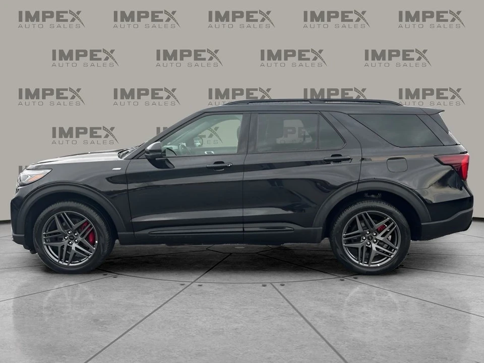 2025 Ford Explorer 6th Gen - Image 2 of 21