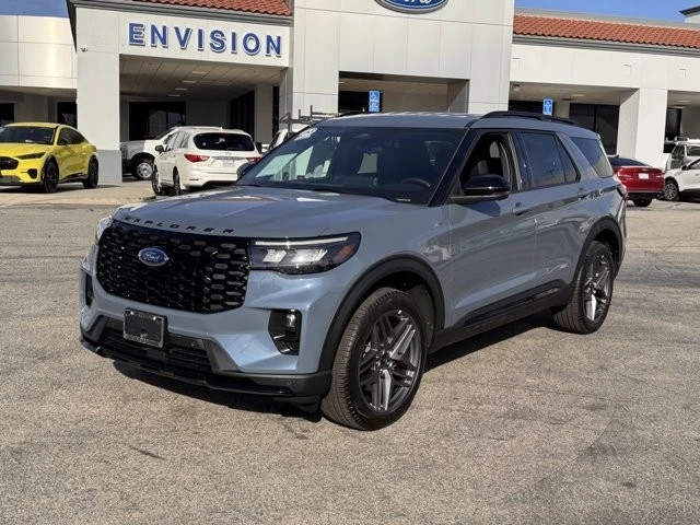 2025 Ford Explorer 6th Gen - Image 7 of 12