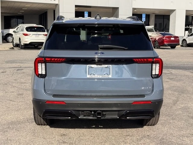 2025 Ford Explorer 6th Gen - Image 11 of 12
