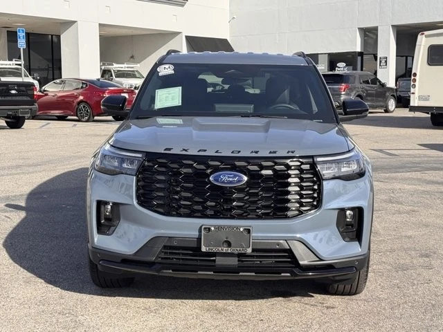 2025 Ford Explorer 6th Gen - Image 6 of 12