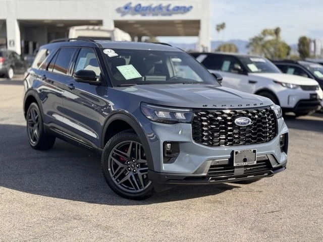 2025 Ford Explorer 6th Gen - Image 2 of 12