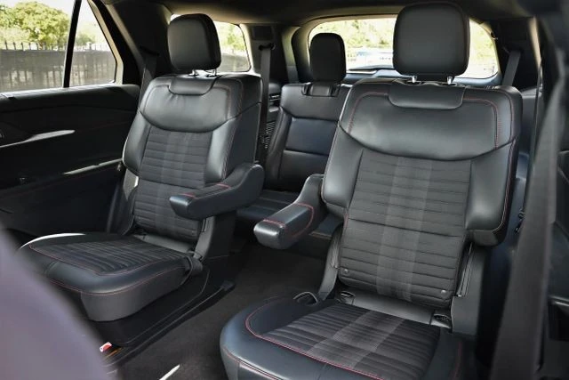 2025 Ford Explorer 6th Gen - Image 21 of 21
