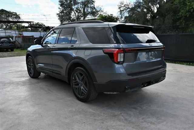 2025 Ford Explorer 6th Gen - Image 3 of 21