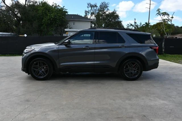 2025 Ford Explorer 6th Gen - Image 7 of 21