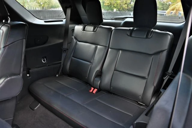 2025 Ford Explorer 6th Gen - Image 19 of 21