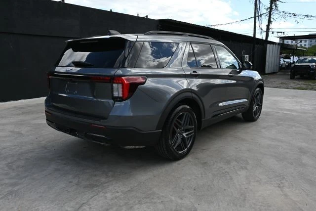 2025 Ford Explorer 6th Gen - Image 5 of 21