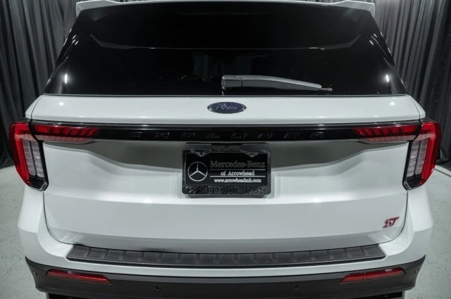 2025 Ford Explorer 6th Gen - Image 6 of 12