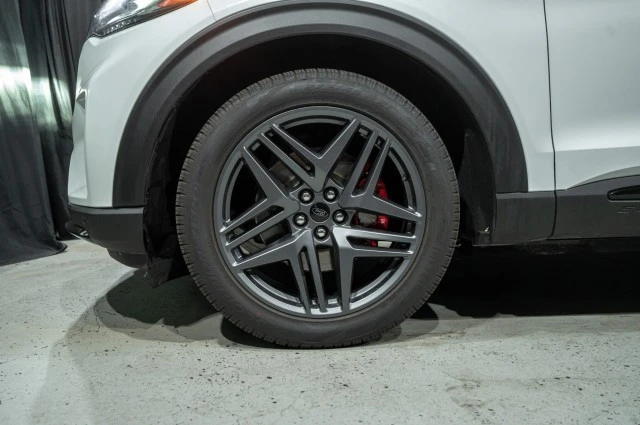 2025 Ford Explorer 6th Gen - Image 7 of 12