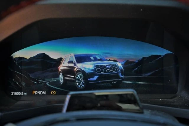 2025 Ford Explorer 6th Gen - Image 9 of 21
