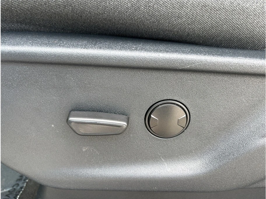 2025 Ford F-150 14th Gen - Image 20 of 21