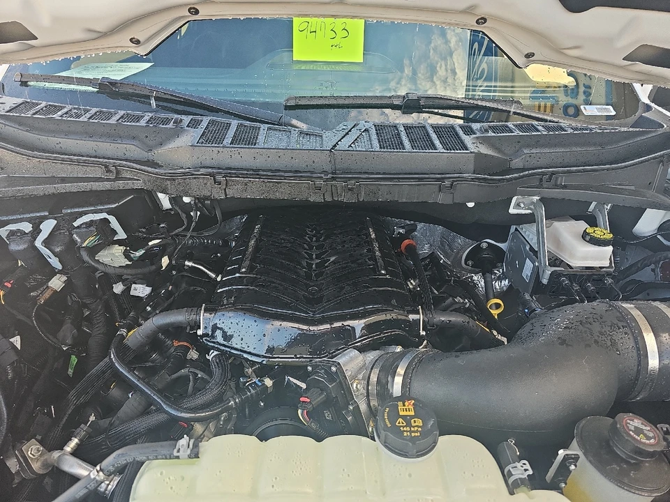 2025 Ford F-150 14th Gen - Image 24 of 31