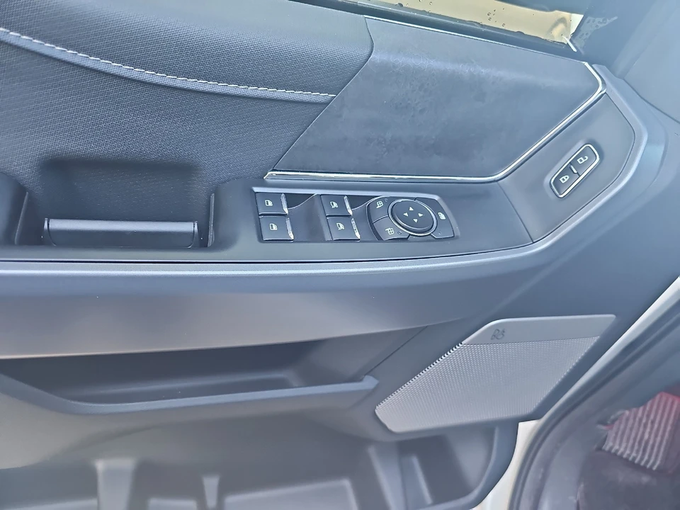 2025 Ford F-150 14th Gen - Image 26 of 31