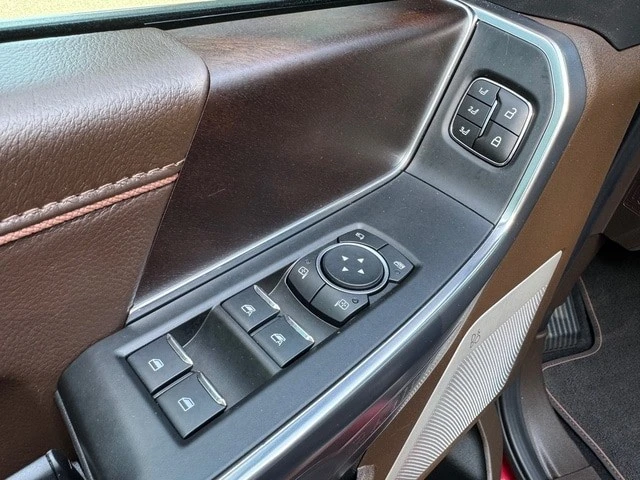 2025 Ford F-150 14th Gen - Image 16 of 31