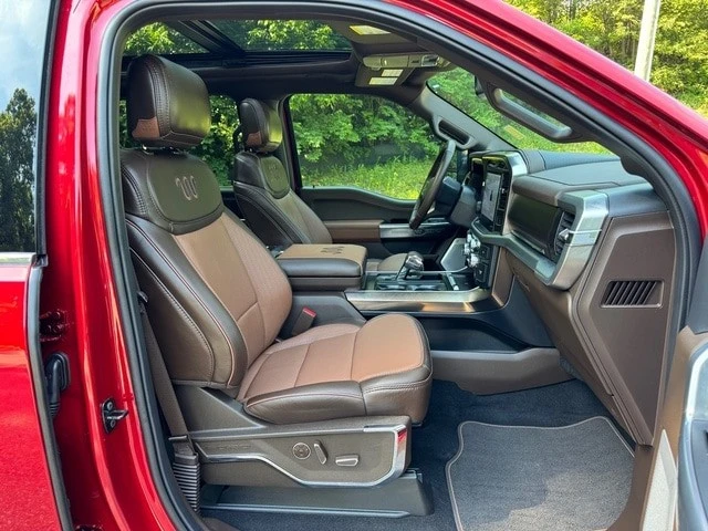 2025 Ford F-150 14th Gen - Image 21 of 31