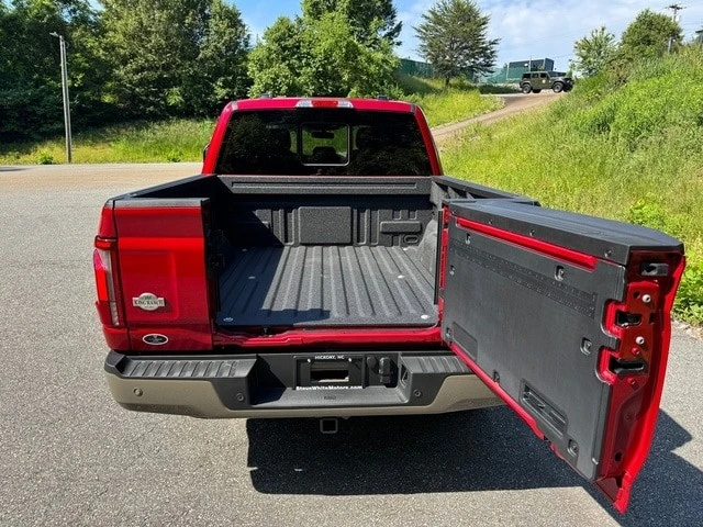 2025 Ford F-150 14th Gen - Image 9 of 31