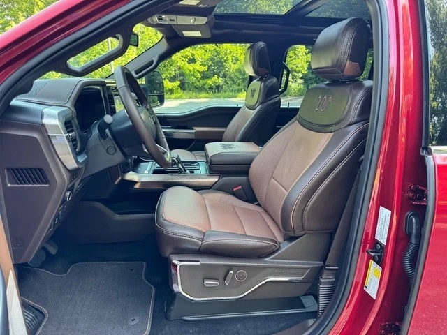 2025 Ford F-150 14th Gen - Image 15 of 31