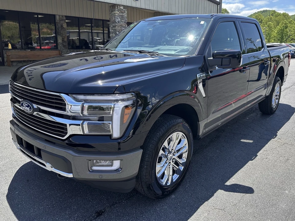 2025 Ford F-150 14th Gen - Image 2 of 31