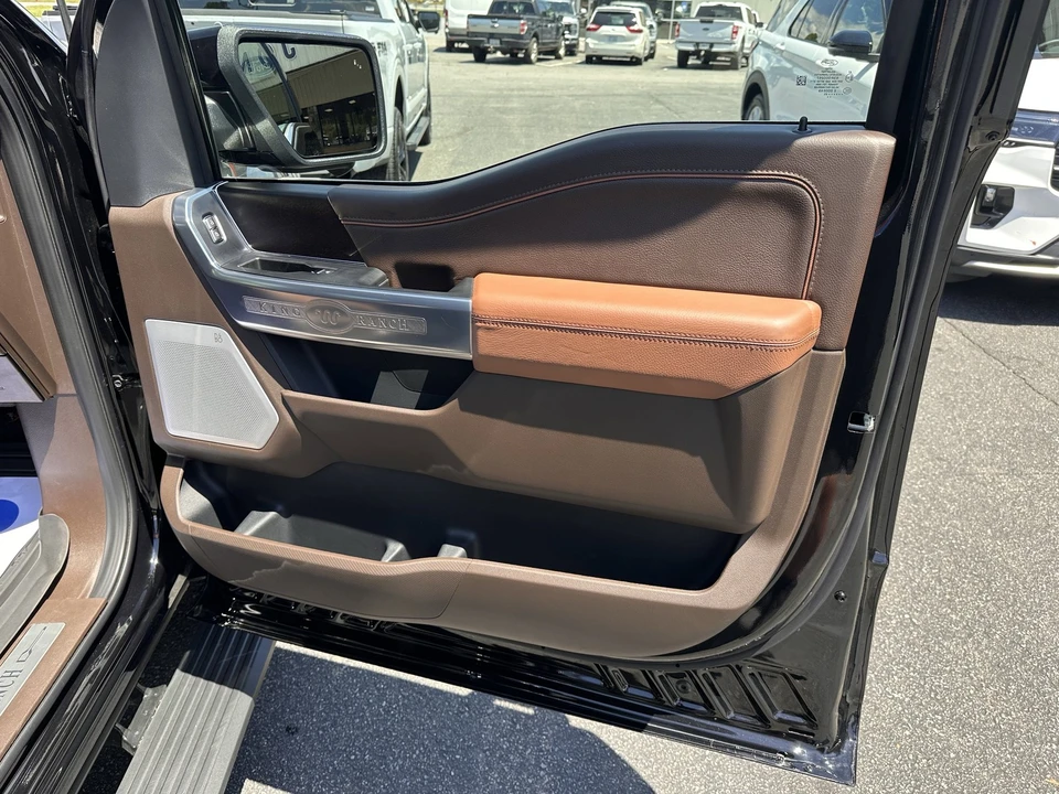 2025 Ford F-150 14th Gen - Image 15 of 31
