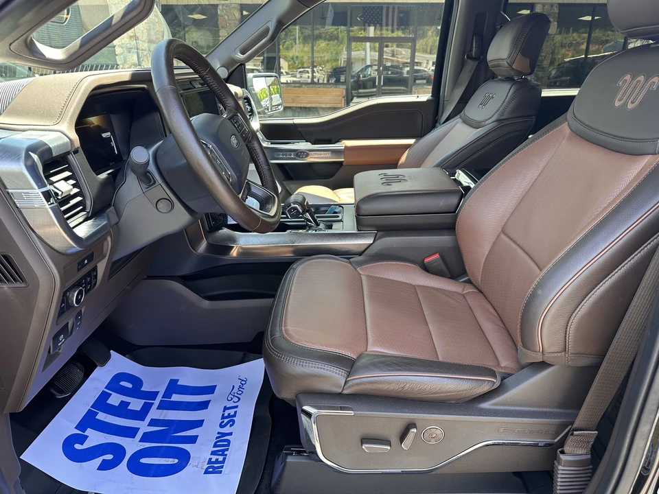 2025 Ford F-150 14th Gen - Image 11 of 31