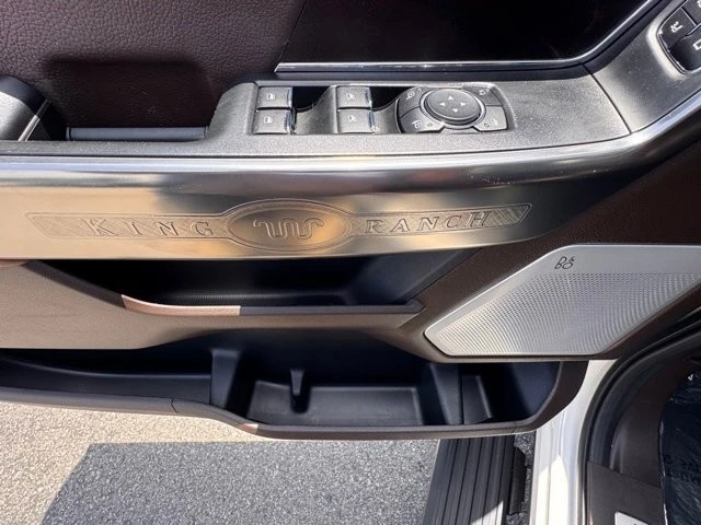 2025 Ford F-150 14th Gen - Image 16 of 30