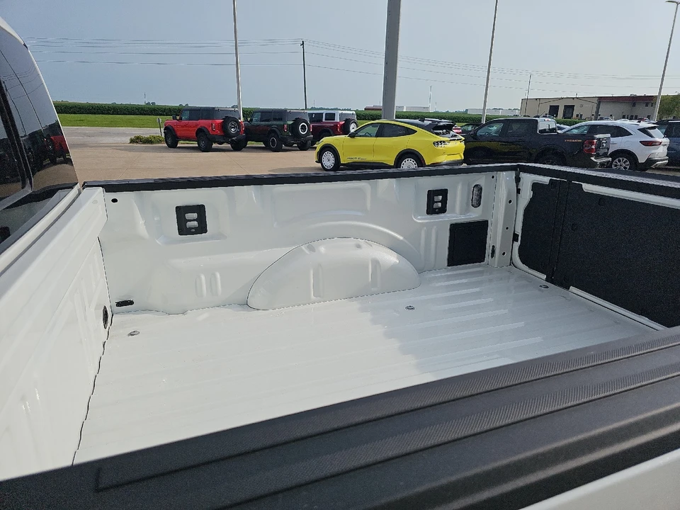 2025 Ford F-150 14th Gen - Image 19 of 21