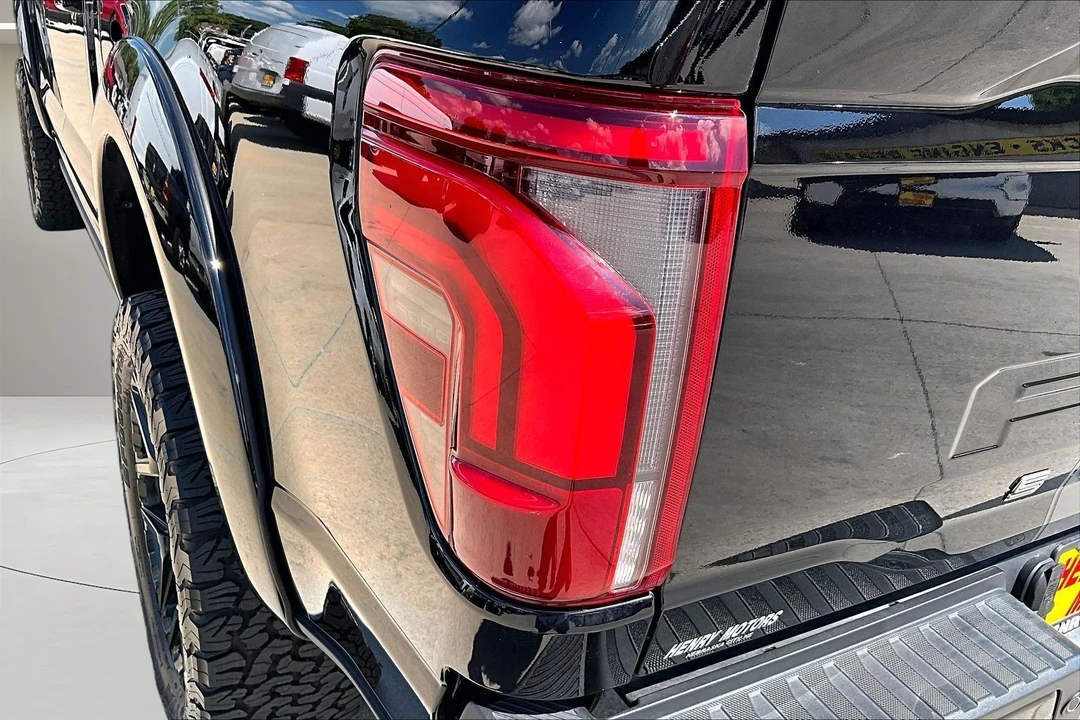 2025 Ford F-150 14th Gen - Image 23 of 31