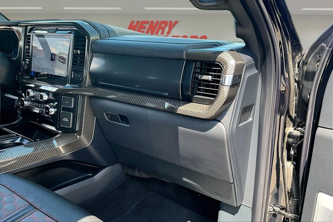 2025 Ford F-150 14th Gen - Image 26 of 31