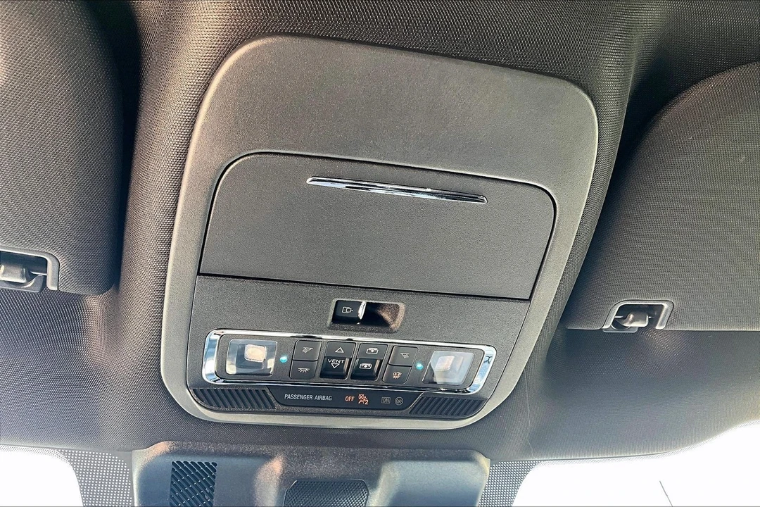 2025 Ford F-150 14th Gen - Image 16 of 31
