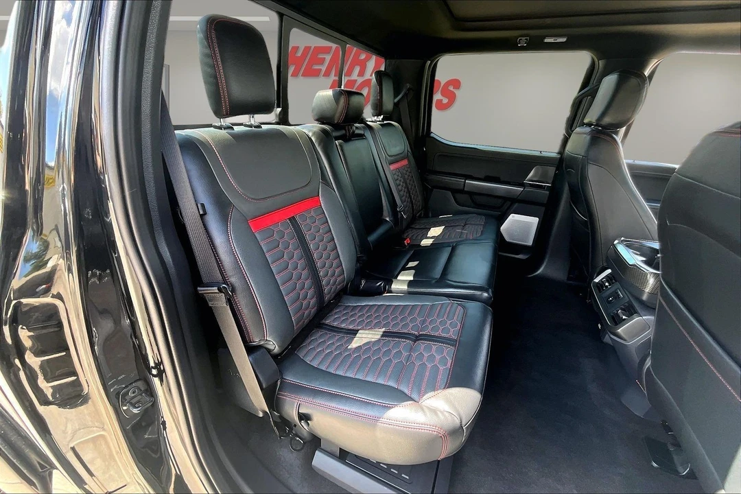 2025 Ford F-150 14th Gen - Image 25 of 31