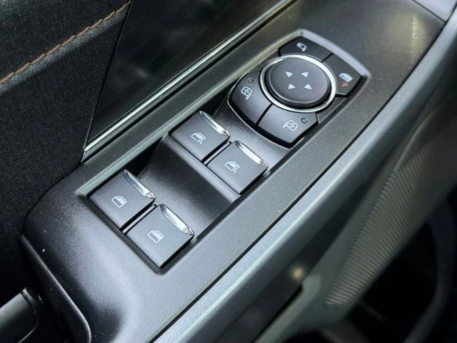 2025 Ford F-150 14th Gen - Image 16 of 31