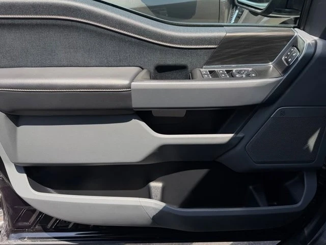 2025 Ford F-150 14th Gen - Image 15 of 31