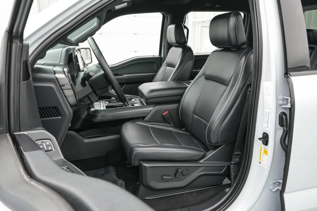 2025 Ford F-150 14th Gen - Image 13 of 25