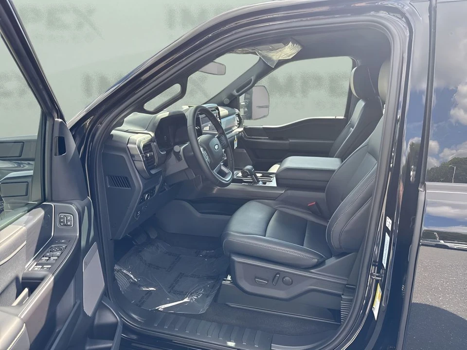 2025 Ford F-150 14th Gen - Image 9 of 31