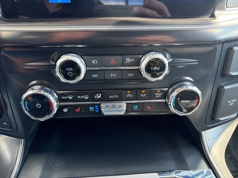 2025 Ford F-150 14th Gen - Image 19 of 31