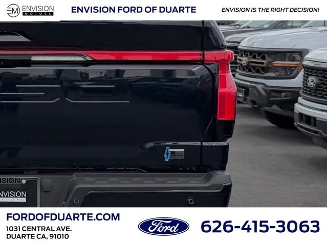 2025 Ford F-150 Lightning 14th Gen - Image 7 of 12