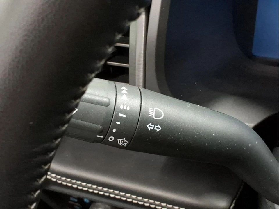 2025 Ford F-150 14th Gen - Image 17 of 25