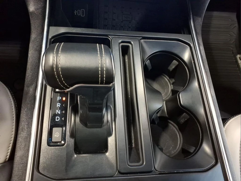 2025 Ford F-150 14th Gen - Image 13 of 25