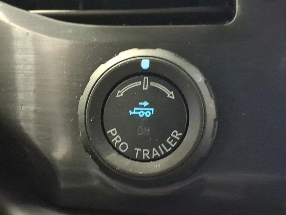 2025 Ford F-150 14th Gen - Image 20 of 25