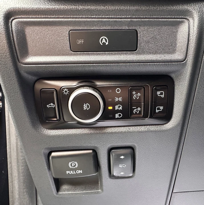 2025 Ford F-150 14th Gen - Image 20 of 31