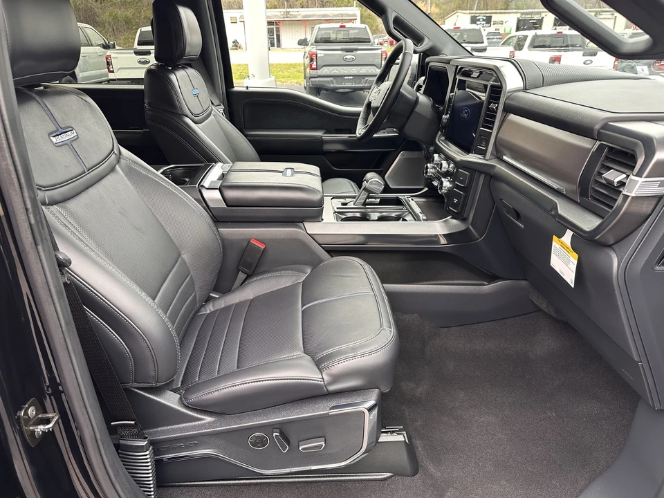 2025 Ford F-150 14th Gen - Image 15 of 31