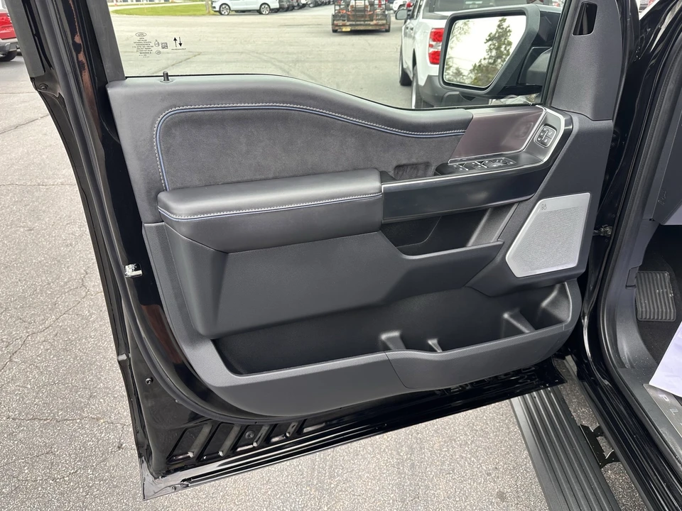 2025 Ford F-150 14th Gen - Image 9 of 31