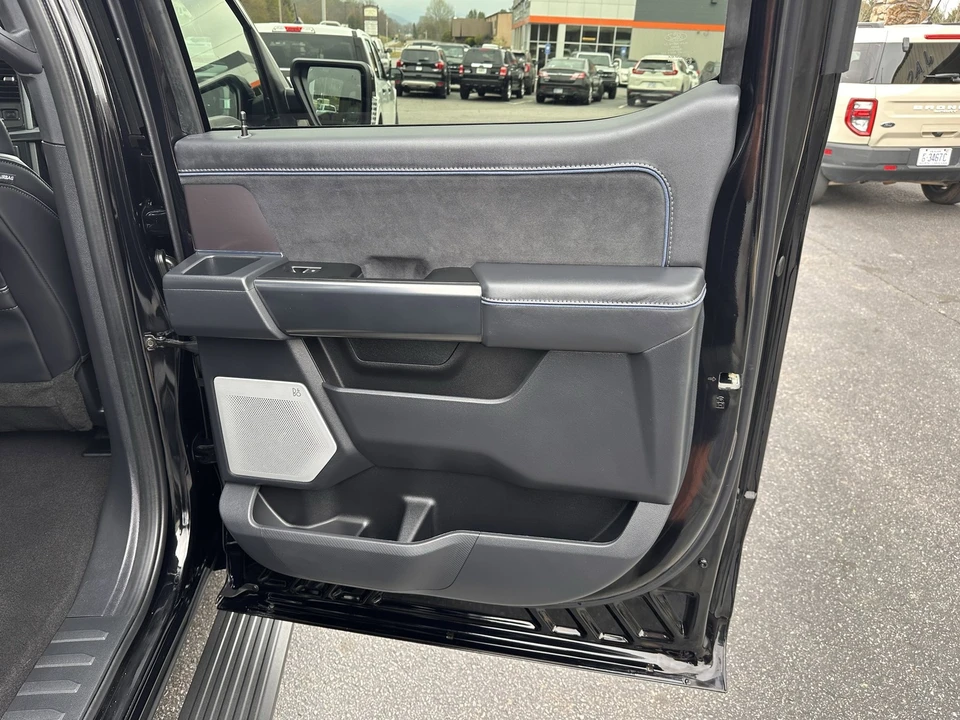 2025 Ford F-150 14th Gen - Image 17 of 31